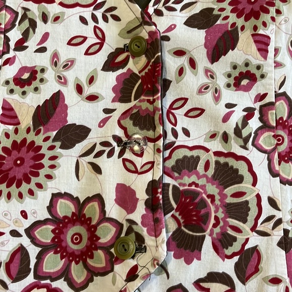 Handmade - Flower and Dark Olive Vest - Picture 2 of 5